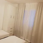 Lägenhet Sandy Nin
